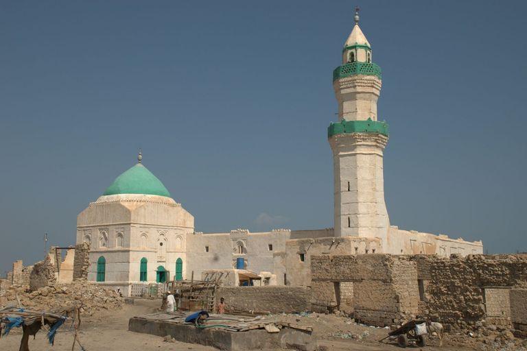 Sevakin'de tarihi el-Geyf Camii